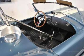 Superformance MKII-FIA