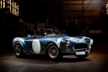 Bob Bondurant Edition Shelby Cobra FIA Roadster & Daytona Coupe