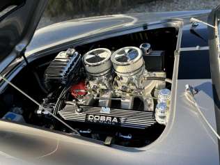 SPO3828 SUPERFORMANCE COBRA 427FE DUAL 650 FOUR BARRELS